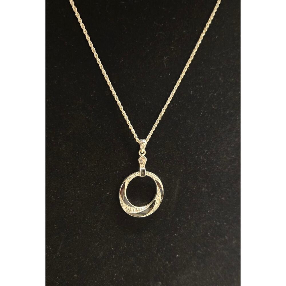 Avon 3 pc set Necklace Earrings Ring Black Silver Tone Classic Style NEW - Picture 7 of 10